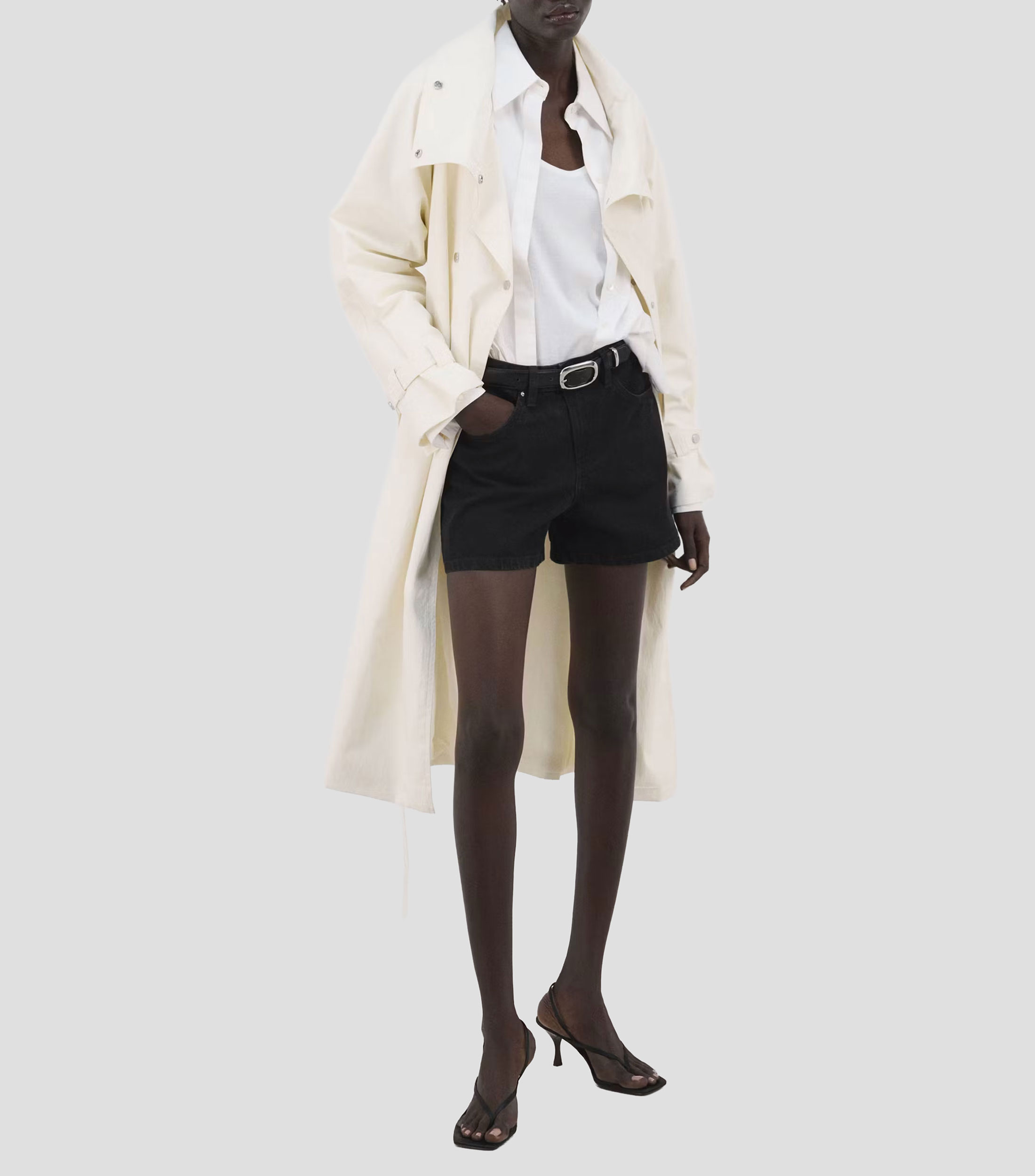 Short liso Mujer